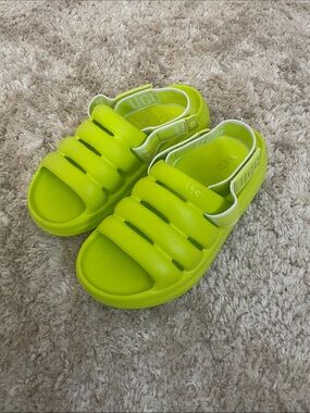 UGG Sandals